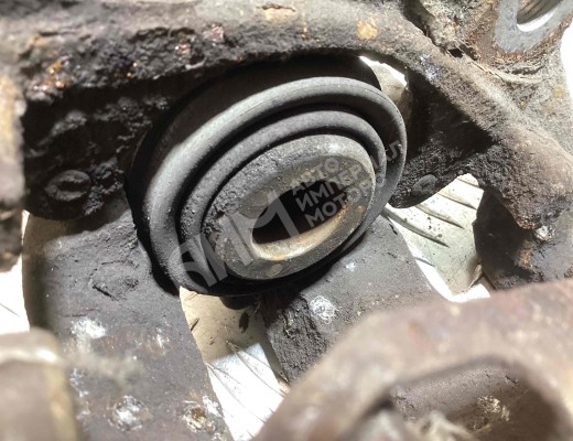 Суппорт задний левый Mercedes E (W211) 2002-2006  Mercedes E E (W211) 2002-2006