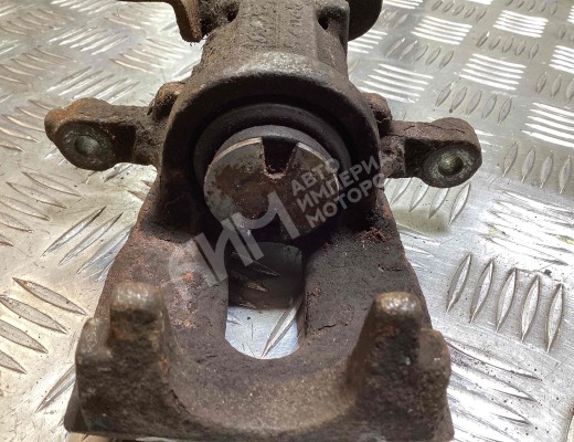 Суппорт задний правый Ford Mondeo III 2003-2007 рестайлинг  Ford Mondeo Mondeo III 2003-2007 рестайлинг