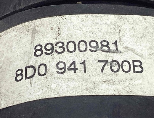 Фара противотуманная правая Audi A4 B5 (8D) 1999-2001 рестайлинг  Audi A4 A4 B5 (8D) 1999-2001 рестайлинг