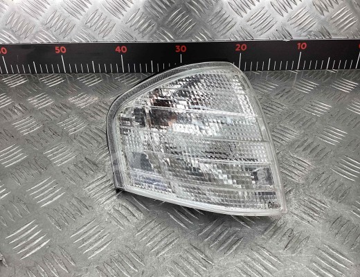 Поворотник правый Mercedes C (W202) 1993-1997  Mercedes C C (W202) 1993-1997