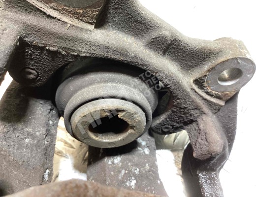 Суппорт задний правый Mercedes E (W211) 2002-2006  Mercedes E E (W211) 2002-2006