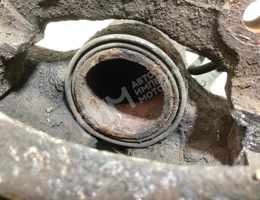 Суппорт передний левый Volkswagen Passat B5 (3B) 1996-2000  Volkswagen Passat Passat B5 (3B) 1996-2000