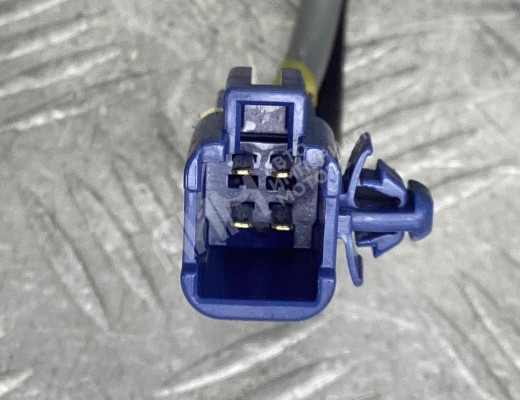 Замок багажника Toyota Avensis II (T250) 2003-2008  Toyota Avensis Avensis II (T250) 2003-2008