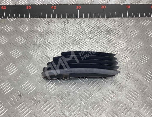 Заглушка (решетка) в бампер передний Opel Omega B 1994-1999  Opel Omega Omega B 1994-1999