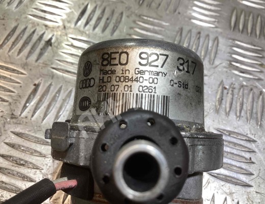 Насос вакуумный Audi A6 C5 (4B) 2001-2004 рестайлинг  Audi A6 A6 C5 (4B) 2001-2004 рестайлинг