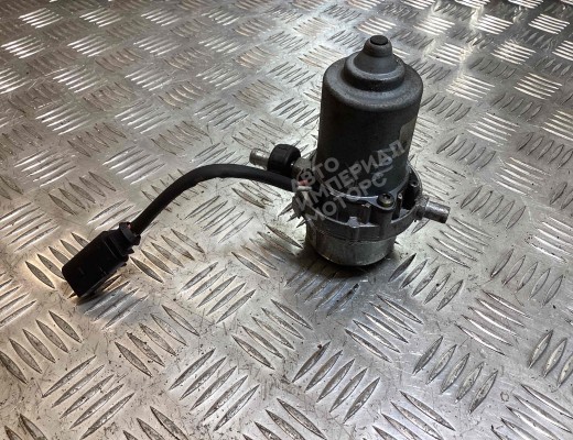 Насос вакуумный Audi A6 C5 (4B) 2001-2004 рестайлинг  Audi A6 A6 C5 (4B) 2001-2004 рестайлинг