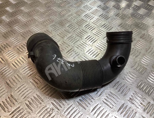 Патрубок воздушного фильтра Volkswagen LT II (2D) 1996-2006  Volkswagen LT LT II (2D) 1996-2006