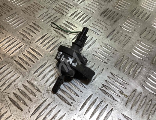 Клапан вентиляции топливного бака Renault Megane II 2002-2006  Renault Megane Megane II 2002-2006