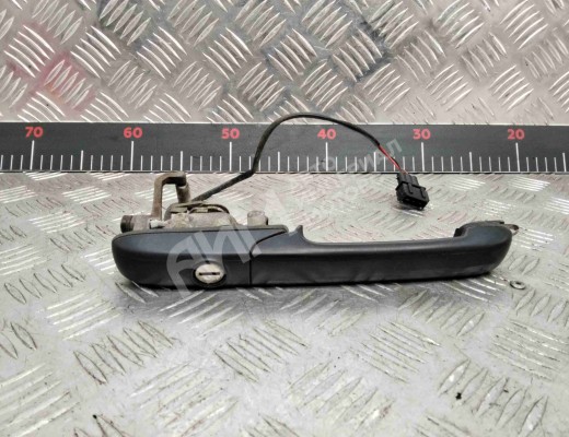 Ручка наружная передняя правая Volkswagen Passat B4 (3A) 1993-1997  Volkswagen Passat Passat B4 (3A) 1993-1997