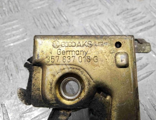Замок двери передней правой Volkswagen Passat B3 1988-1993  Volkswagen Passat Passat B3 1988-1993