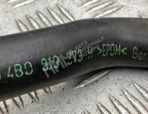 Патрубок отопителя (печки) Audi A6 C5 (4B) 1997-2001  Audi A6 A6 C5 (4B) 1997-2001