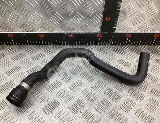 Патрубок отопителя (печки) Audi A6 C5 (4B) 1997-2001  Audi A6 A6 C5 (4B) 1997-2001