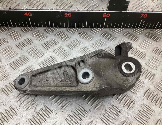 Кронштейн КПП Opel Corsa D 2006-2010  Opel Corsa Corsa D 2006-2010