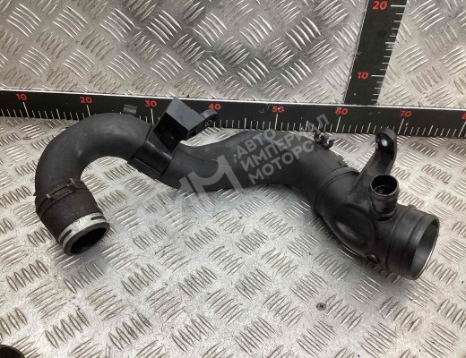 Патрубок интеркулера Skoda Octavia A4 Tour (1U) 1996-2010  Skoda Octavia Octavia A4 Tour (1U) 1996-2010