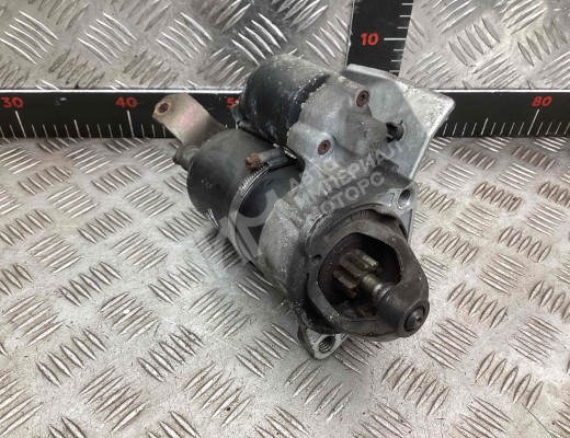 Стартер Volkswagen Passat B5+ (3B) 2000-2005 рестайлинг  Volkswagen Passat Passat B5+ (3B) 2000-2005 рестайлинг