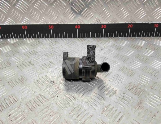 Насос антифриза дополнительный BMW 5-Series (E39) 2000-2004 рестайлинг  BMW 5-Series 5-Series (E39) 2000-2004 рестайлинг