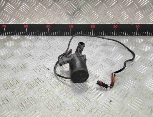 Насос антифриза дополнительный Audi A4 B5 (8D) 1999-2001 рестайлинг  Audi A4 A4 B5 (8D) 1999-2001 рестайлинг