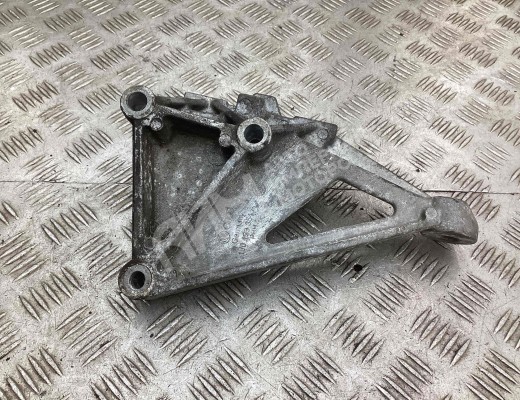 Кронштейн двигателя Volkswagen Bora (1J) 1998-2005  Volkswagen Bora Bora (1J) 1998-2005
