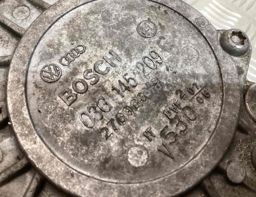 Насос вакуумный Volkswagen Passat B6 (3C) 2005-2010  Volkswagen Passat Passat B6 (3C) 2005-2010