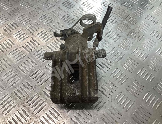 Суппорт задний левый Volkswagen Passat B5 (3B) 1996-2000  Volkswagen Passat Passat B5 (3B) 1996-2000