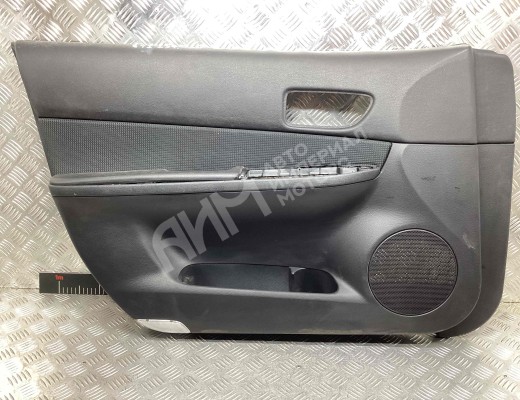 Обшивка двери передней левой (дверная карта) Mazda 6 I (GG) 2002-2005  Mazda 6 6 I (GG) 2002-2005