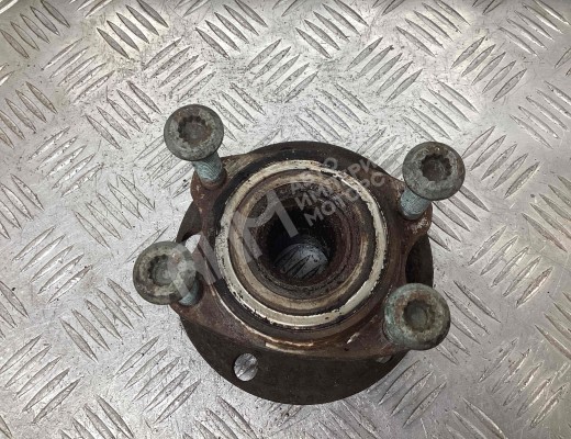 Ступица передняя Audi A4 B6 (8EC, 8E5) 2000-2004  Audi A4 A4 B6 (8EC, 8E5) 2000-2004
