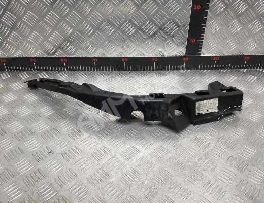 Кронштейн крепления бампера переднего Volkswagen Passat B5 (3B) 1996-2000  Volkswagen Passat Passat B5 (3B) 1996-2000