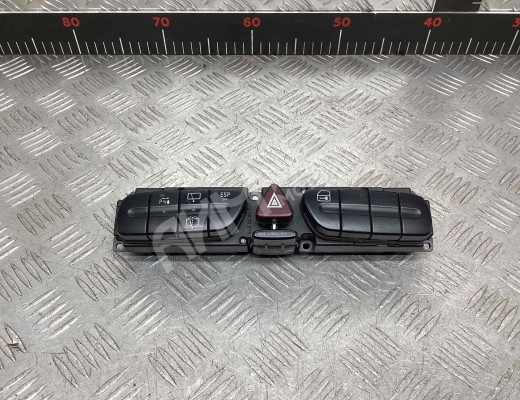 Блок кнопок Mercedes C (W203) 2000-2004  Mercedes C C (W203) 2000-2004