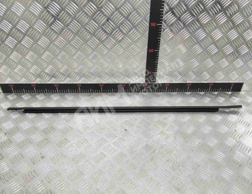 Молдинг стекла двери передней левой наружный Opel Corsa D 2006-2010  Opel Corsa Corsa D 2006-2010