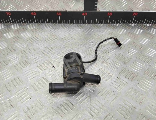 Насос антифриза дополнительный Audi A6 C5 (4B) 2001-2004 рестайлинг  Audi A6 A6 C5 (4B) 2001-2004 рестайлинг