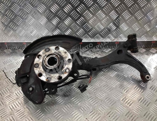 Кулак поворотный левый Audi A6 C5 (4B) 1997-2001  Audi A6 A6 C5 (4B) 1997-2001