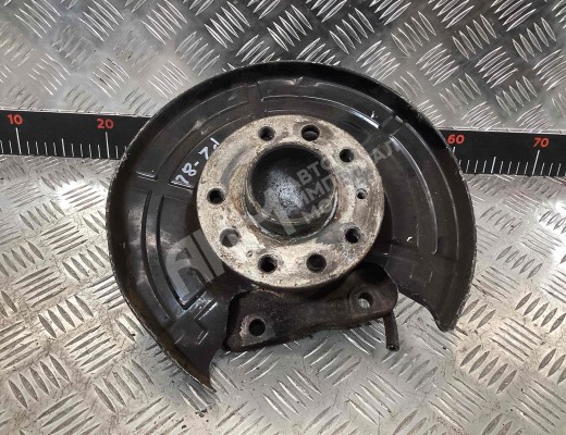 Ступица задняя левая Opel Zafira B 2005-2008  Opel Zafira Zafira B 2005-2008