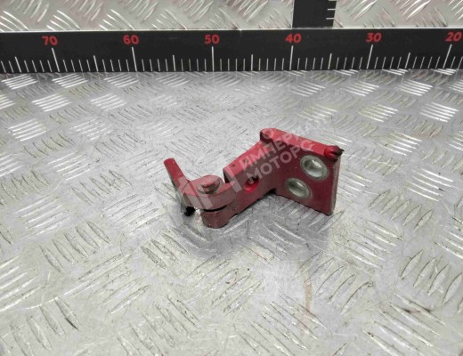 Петля двери передней правой Volkswagen Caddy II (9K) 1995-2003  Volkswagen Caddy Caddy II (9K) 1995-2003