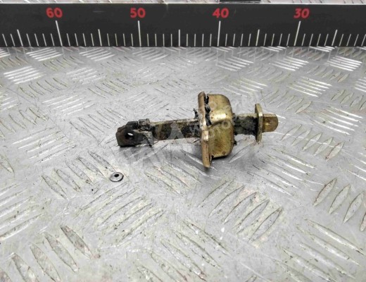 Ограничитель открывания двери передней Volkswagen Caddy II (9K) 1995-2003  Volkswagen Caddy Caddy II (9K) 1995-2003