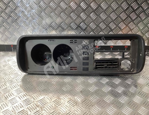 Щиток приборов (приборная панель) Volkswagen LT I 1975-1996  Volkswagen LT LT I 1975-1996