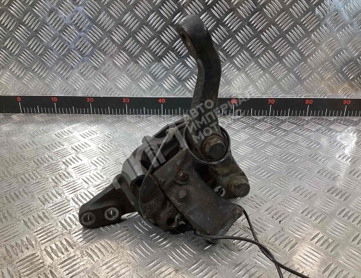 Кулак поворотный правый Mercedes Vario (W670) 1996-2013  Mercedes Vario Vario (W670) 1996-2013