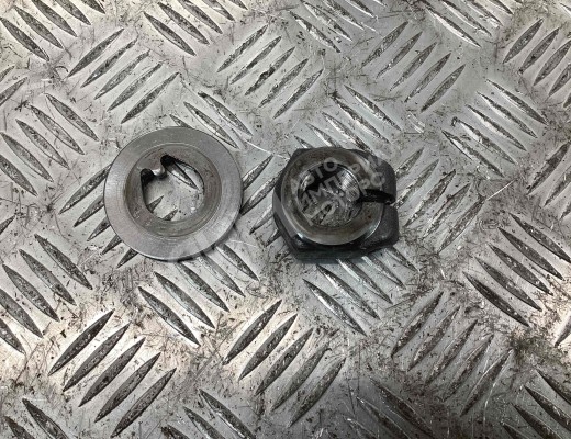 Гайка ступицы Mercedes Vario (W670) 1996-2013  Mercedes Vario Vario (W670) 1996-2013