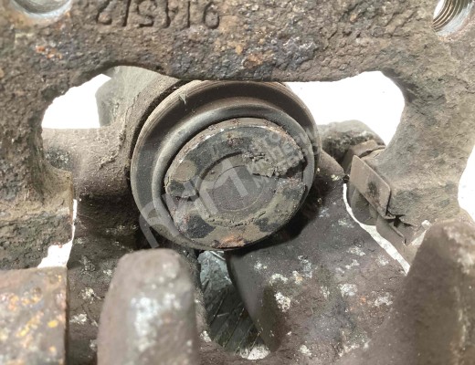 Суппорт задний правый Renault Scenic II (JM) 2003-2006  Renault Scenic Scenic II (JM) 2003-2006