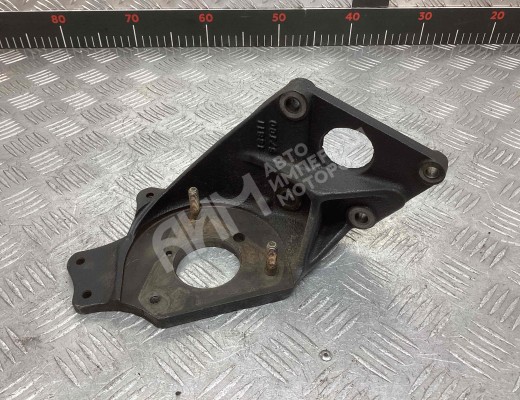 Крепление ТНВД Nissan Sunny (Y10) 1990-2000  Nissan Sunny Sunny (Y10) 1990-2000