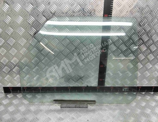 Стекло двери задней правой Ford Sierra 1982-1993  Ford Sierra Sierra 1982-1993