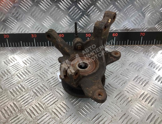 Ступица передняя левая Renault Megane I 1995-2002  Renault Megane Megane I 1995-2002