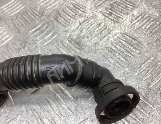 Патрубок вентиляции картера Volkswagen Passat B6 (3C) 2005-2010  Volkswagen Passat Passat B6 (3C) 2005-2010