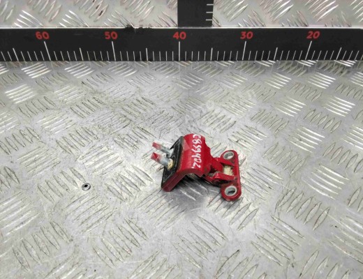 Петля крышки багажника Volkswagen Passat B5 (3B) 1996-2000  Volkswagen Passat Passat B5 (3B) 1996-2000