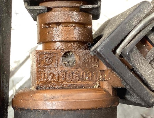 Форсунка Volkswagen Passat B4 (3A) 1993-1997  Volkswagen Passat Passat B4 (3A) 1993-1997