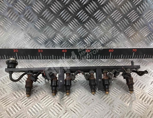 Форсунка Volkswagen Passat B4 (3A) 1993-1997  Volkswagen Passat Passat B4 (3A) 1993-1997