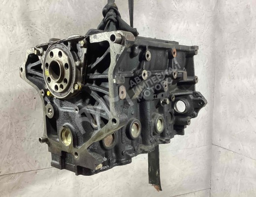 Блок цилиндров Mitsubishi Carisma (DA) 1995-2004  Mitsubishi Carisma Carisma (DA) 1995-2004