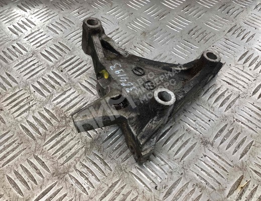 Кронштейн двигателя Nissan Primera II (P11) 1996-2002  Nissan Primera Primera II (P11) 1996-2002