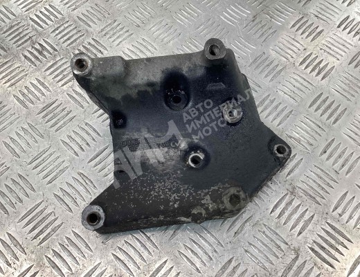 Кронштейн компрессора кондиционера Mercedes Vito I (W638) 1996-2003  Mercedes Vito Vito I (W638) 1996-2003