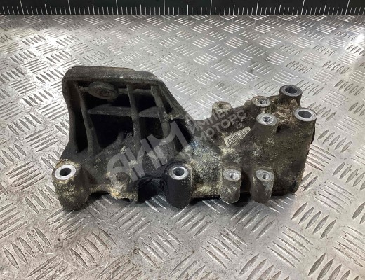 Кронштейн двигателя Iveco Daily IV 2006-2011  Iveco Daily Daily IV 2006-2011
