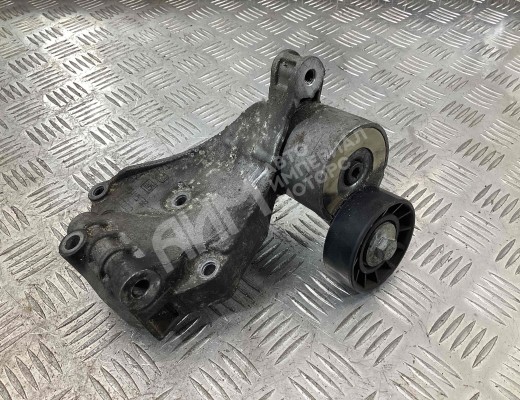 Кронштейн генератора Iveco Daily IV 2006-2011  Iveco Daily Daily IV 2006-2011